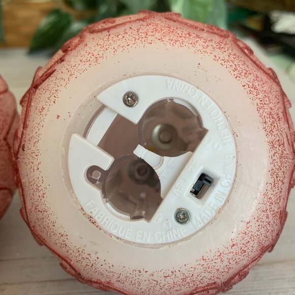 Valerie Parr Hill Set of 2 RED Lighted Christmas Ornaments Illuminated Globes - Picture 15 of 15